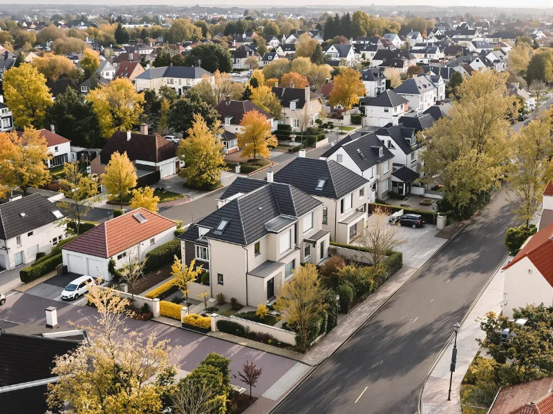Quartier résidentiel du Brabant wallon près de Wavre, zone d'intervention pour le dépannage de volets roulants